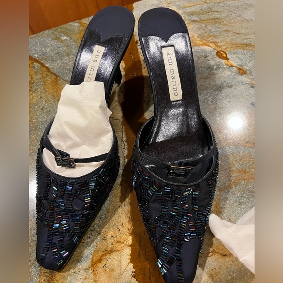 Vintage 90s Ann Marino Navy Blue 💙Midnight Beaded Iridescent Buckle Mules 8 1/2 - Picture 4 of 5